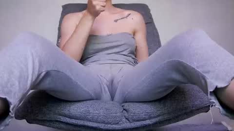 Snapshot of wetdream221 chatting on June 2026 09:34:01 PM Beatrice Moan from LovenseWet from Tip MenuOpen for Private online show from June 2026 09:34:01 PM