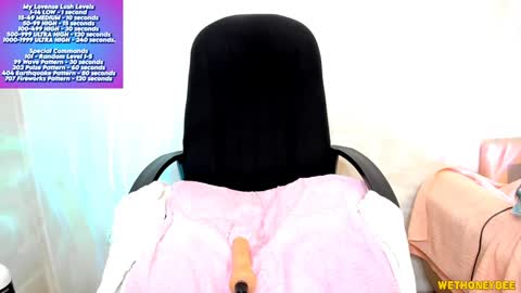 Mina online show from February 2025 01:47:02 AM