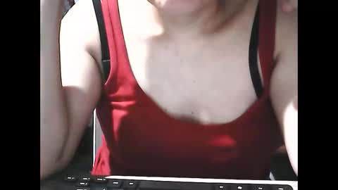 Snapshot of wethornypussy4u chatting on December 2025 02:55:01 PM wethornypussy4u online show from December 2025 02:55:01 PM