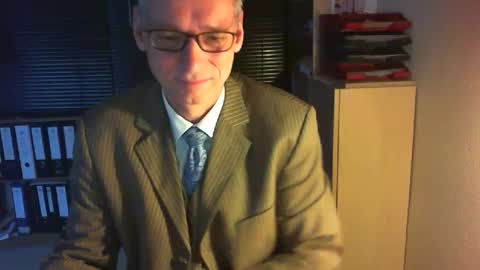 Snapshot of wetsuitedman chatting on March 2026 05:34:02 AM Franz online show from March 2026 05:34:02 AM