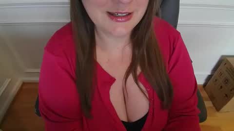Snapshot of wetwordsonly chatting on May 2026 04:12:01 PM WetWordsOnly online show from May 2026 04:12:01 PM