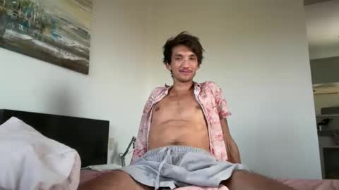 Snapshot of wetzone chatting on April 2026 10:01:02 PM Alex online show from April 2026 10:01:02 PM