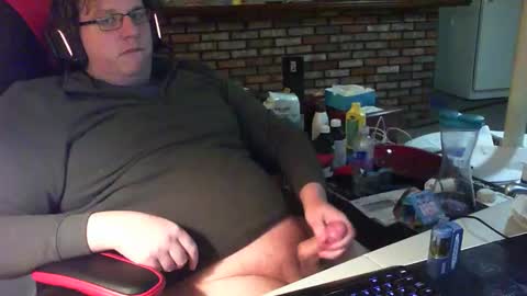 whateverdude555 online show from December 2025 01:58:01 AM