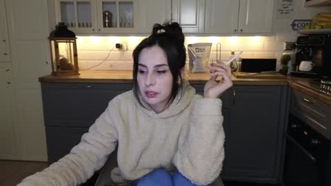 Victoria Maria online show from January 2025 09:57:02 AM