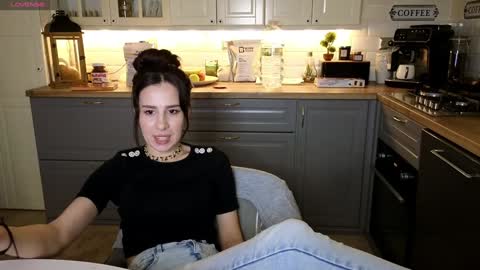 Victoria Maria online show from January 2025 12:59:01 AM