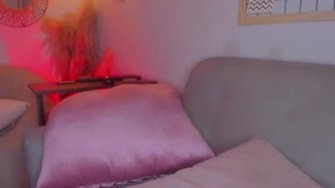 Sara  online show from January 2025 10:35:02 PM