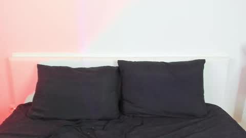 Bella online show from October 2025 01:35:01 AM