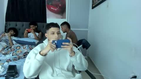 Snapshot of white_master444 chatting on May 2026 05:12:02 AM white online show from May 2026 05:12:02 AM