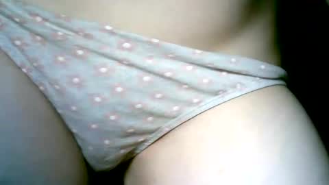 Snapshot of whiteapsara chatting on February 2025 09:58:01 PM Love online show from February 2025 09:58:01 PM