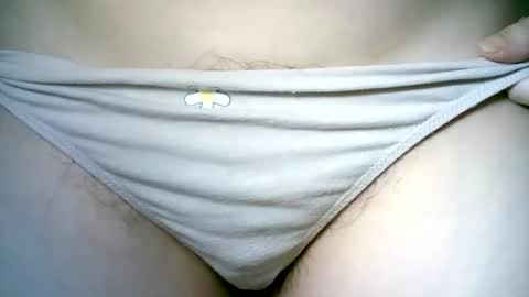 Snapshot of whiteapsara chatting on January 2026 03:58:02 PM Love online show from January 2026 03:58:02 PM