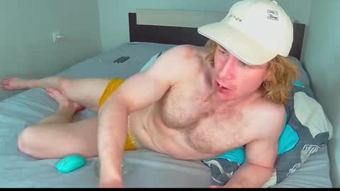 whitebars22 online show from May 2026 08:45:01 AM