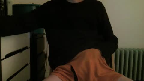 Snapshot of whiteboyslim21 chatting on November 2025 07:19:01 AM whiteboyslim21 online show from November 2025 07:19:01 AM