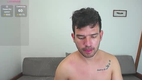 Snapshot of whitedylan9 chatting on January 2025 04:27:01 PM Dylan white online show from January 2025 04:27:01 PM