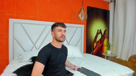 Snapshot of whitedylan9 chatting on February 2025 08:24:01 PM Dylan white online show from February 2025 08:24:01 PM