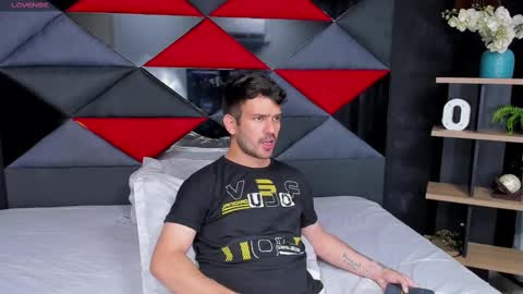 Snapshot of whitedylan9 chatting on February 2025 08:53:02 PM Dylan white online show from February 2025 08:53:02 PM