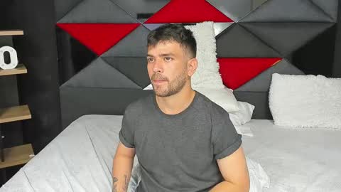 Snapshot of whitedylan9 chatting on March 2025 06:18:01 PM Dylan white online show from March 2025 06:18:01 PM