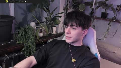 Gus online show from December 2024 04:25:01 PM