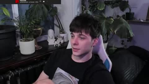 Gus online show from March 2025 06:52:01 PM