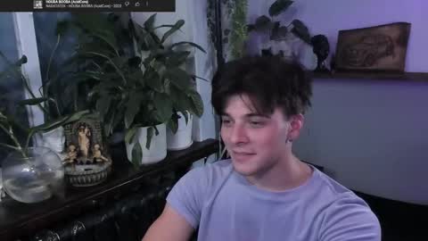 Gus online show from September 2025 07:41:02 PM