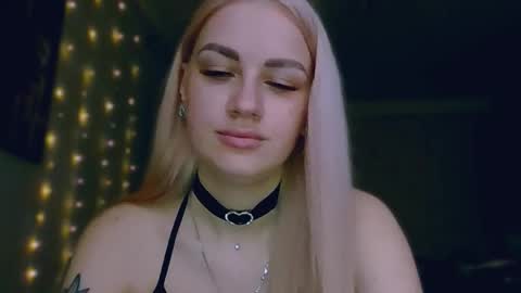 whitehex666 online show from February 2026 11:18:01 AM