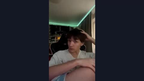 Snapshot of whitekingg chatting on November 2025 10:58:02 AM whitekingg online show from November 2025 10:58:02 AM