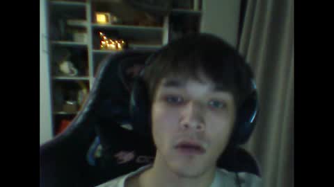 Snapshot of whitekingg chatting on December 2025 03:40:02 PM whitekingg online show from December 2025 03:40:02 PM