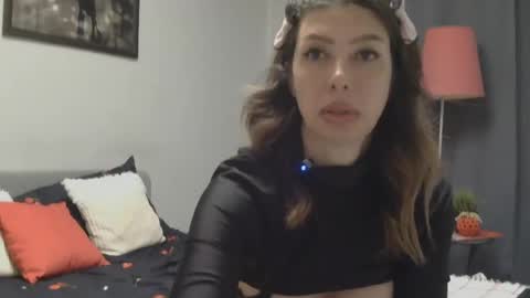 White Queen online show from May 2026 04:31:01 AM