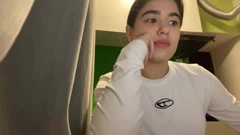 Snapshot of whitesun18 chatting on November 2025 05:37:01 PM Eve online show from November 2025 05:37:01 PM