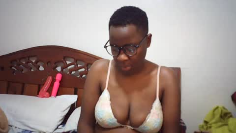whitney_ly online show from July 2026 08:10:01 AM