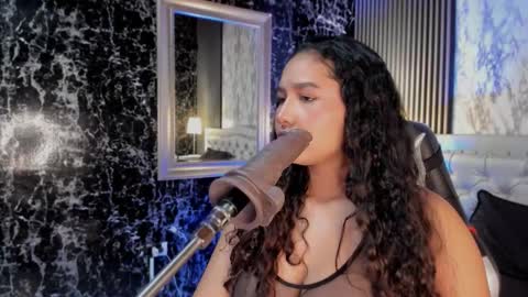 Snapshot of whitneybrown_ chatting on September 2025 10:09:01 PM Whitney online show from September 2025 10:09:01 PM