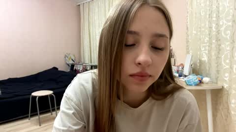 Vicky online show from April 2026 07:59:01 PM