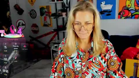 whitneypunnch online show from May 2026 05:46:01 AM