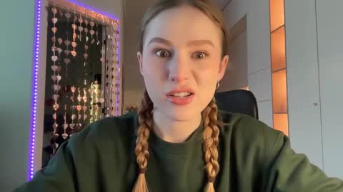 Alisa online show from March 2025 07:05:02 AM