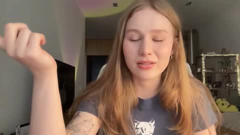 Alisa online show from October 2025 07:42:02 AM