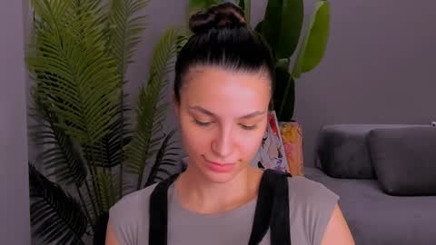 whoislulu online show from January 2025 10:34:01 PM