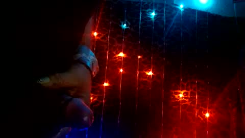 whor4mor online show from September 2025 02:51:01 PM