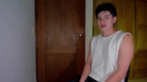 whos_he online show from January 2026 11:29:01 PM