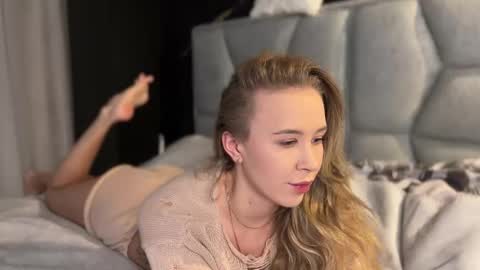 Snapshot of why_____not chatting on March 2025 06:44:02 PM Alice online show from March 2025 06:44:02 PM