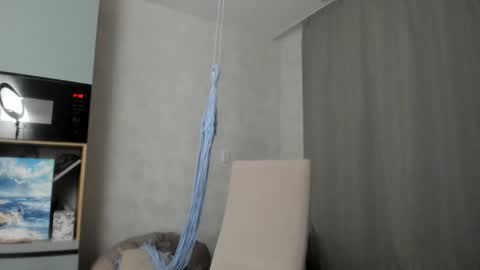 Snapshot of why_again_me chatting on November 2025 06:50:02 PM Veronica online show from November 2025 06:50:02 PM