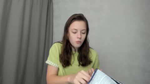 Snapshot of why_again_me chatting on February 2026 07:26:02 PM Veronica online show from February 2026 07:26:02 PM