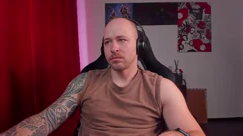 Snapshot of why_you_so_serious chatting on June 2026 04:16:02 PM VI online show from June 2026 04:16:02 PM