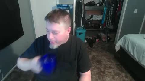 Snapshot of whydoidothis77 chatting on February 2026 01:15:01 AM whydoidothis77 online show from February 2026 01:15:01 AM