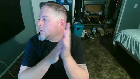 Snapshot of whydoidothis77 chatting on March 2026 09:39:02 PM whydoidothis77 online show from March 2026 09:39:02 PM