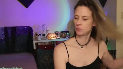 Snapshot of widthofapeach chatting on October 2025 02:33:01 AM Gretchen Jimmy online show from October 2025 02:33:01 AM