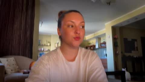 Snapshot of wievin chatting on September 2025 12:05:02 PM VI online show from September 2025 12:05:02 PM