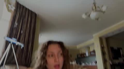 Snapshot of wievin chatting on February 2026 10:47:01 AM VI online show from February 2026 10:47:01 AM