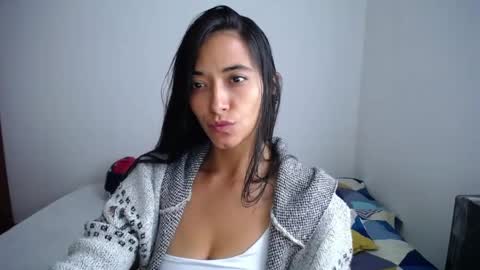 Ilauren online show from April 2026 11:38:01 AM