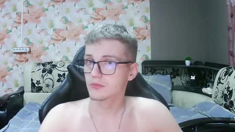 wiiinkyyy online show from November 2025 06:21:02 PM