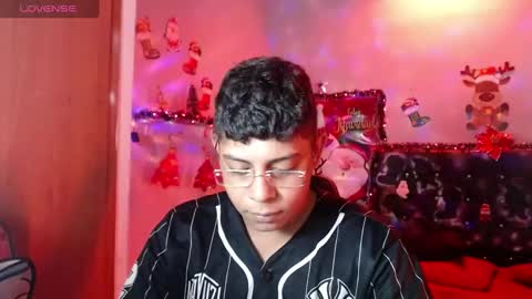 wiilliam online show from December 2024 06:55:01 PM