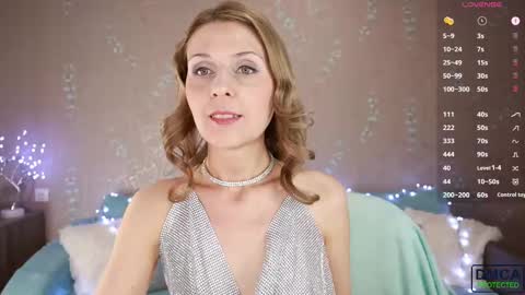 Snapshot of wild_berrrie chatting on February 2025 04:36:01 PM Alice online show from February 2025 04:36:01 PM